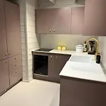 シャレー Vaenvik Pyhtaeae *