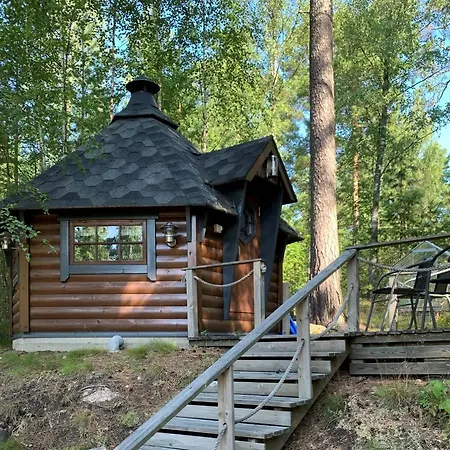 Vaenvik Pyhtaeae * Siltakylä