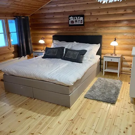 Vaenvik Pyhtaeae Alpesi faház