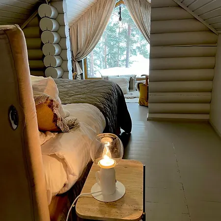 Chalet Vaenvik Pyhtaeae
