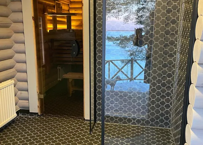 Alpesi faház Vaenvik Pyhtaeae